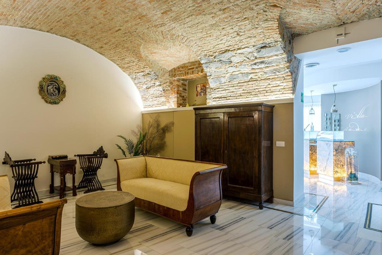 Hotel Garni Villa Hadeel Cadenabbia Екстериор снимка